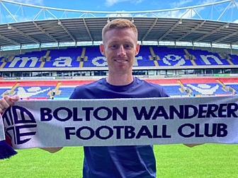 Bolton sign free-scoring forme...